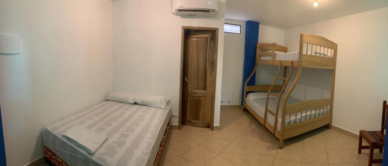 Hostal Yaku Montañita Buitenkant foto