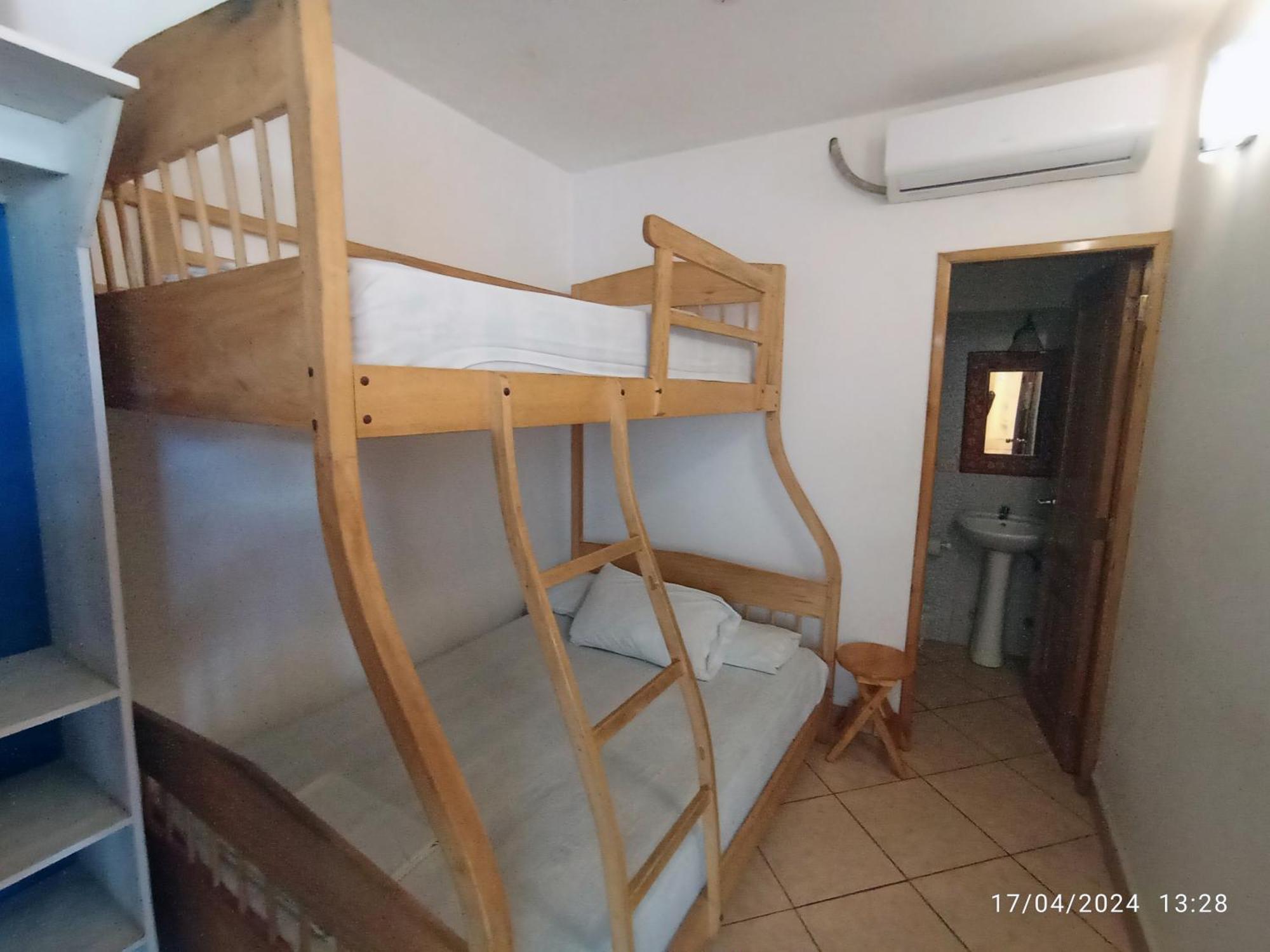 Hostal Yaku Montañita Buitenkant foto