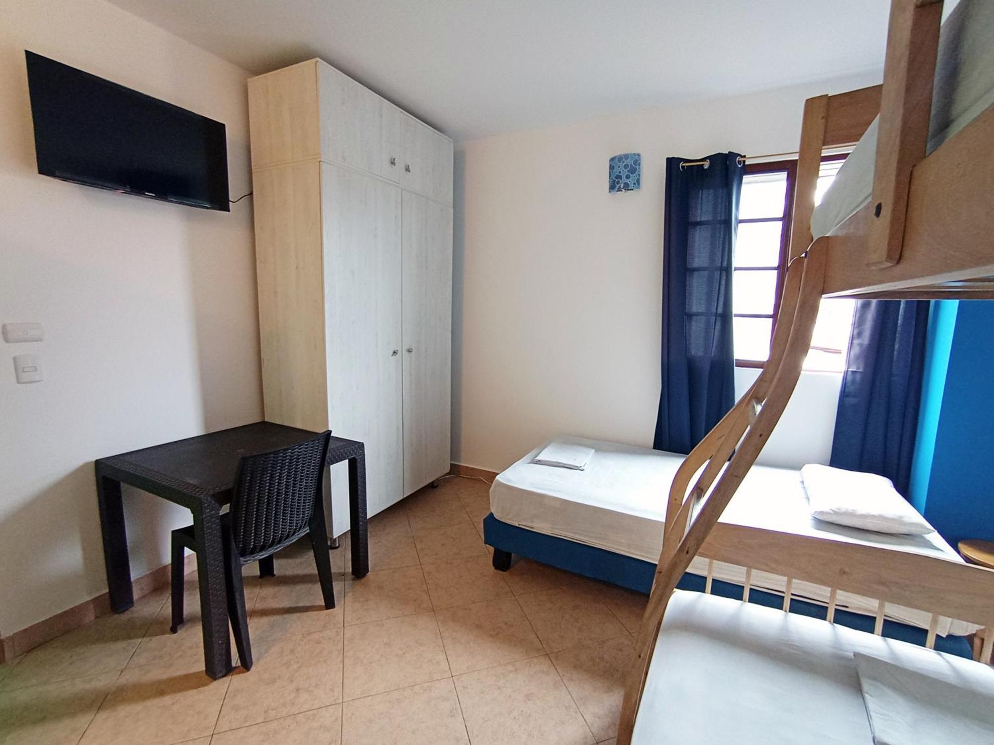 Hostal Yaku Montañita Buitenkant foto