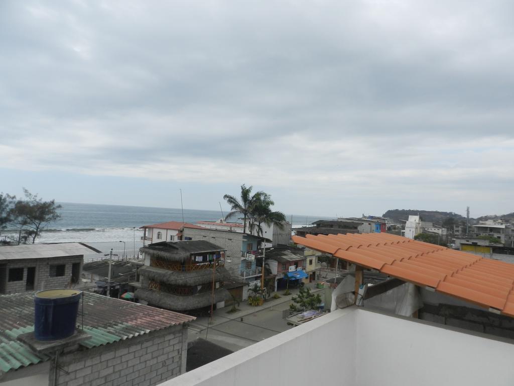 Hostal Yaku Montañita Buitenkant foto