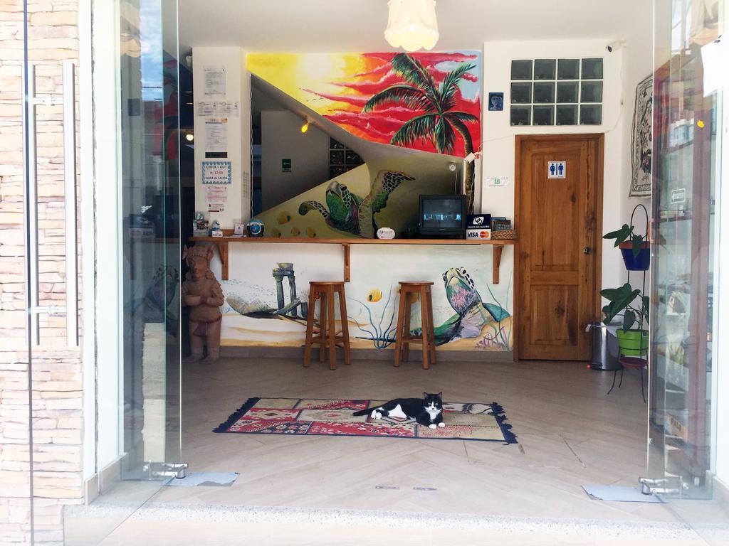 Hostal Yaku Montañita Buitenkant foto
