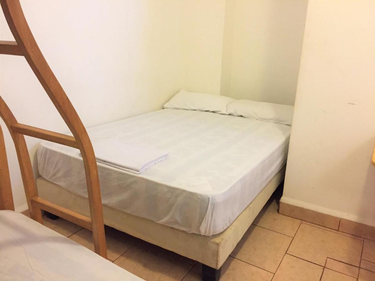 Hostal Yaku Montañita Buitenkant foto